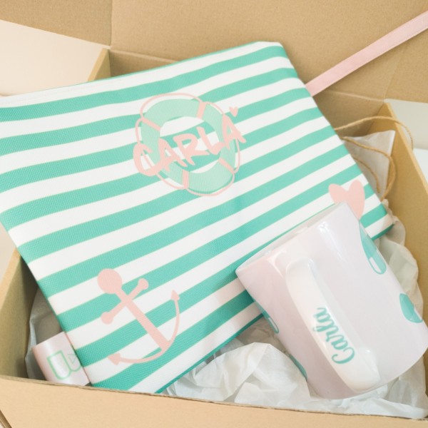 Pack neceser y taza